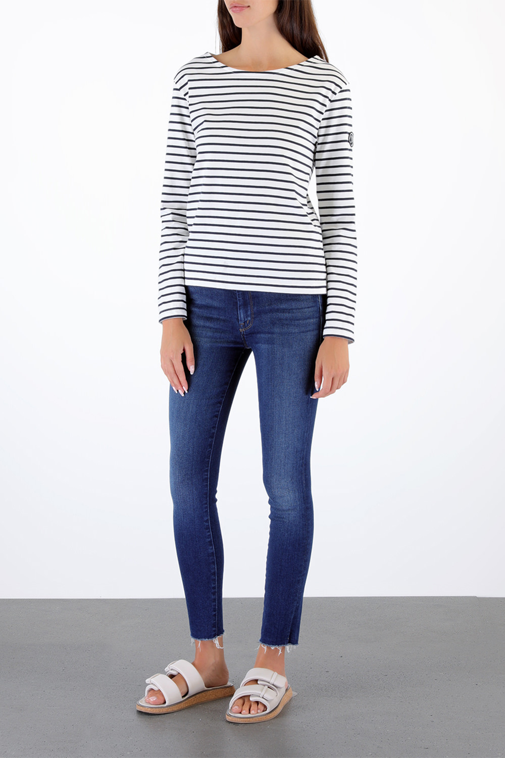 The Looker Ankle Fray in Dark Indigo